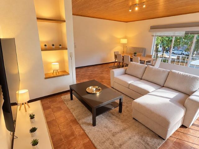 Fully furnished 3 bedroom bel étage house, available now