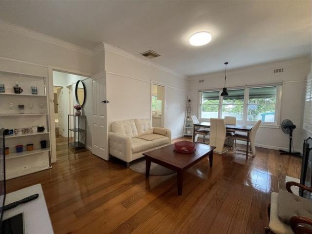 Fully Furnished 3 Bedroom Family Home in Convenient Ringwood Location