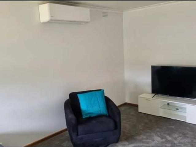 FULLY FURNISHED 3 BEDROOM HOME SOUTH PORTLAND