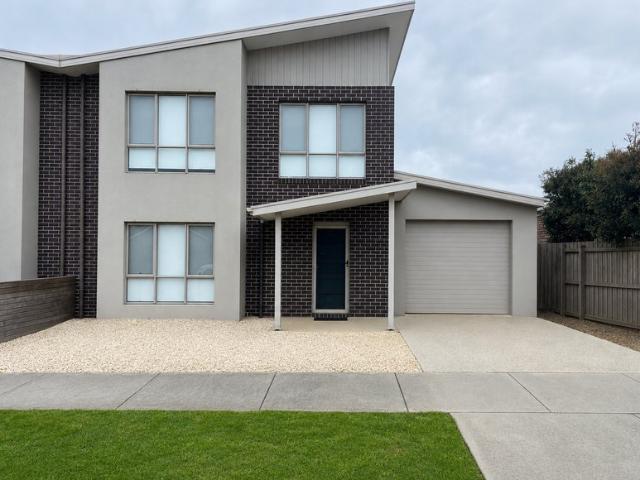 Fully Furnished 3 Bedroom Home with Alfresco Living