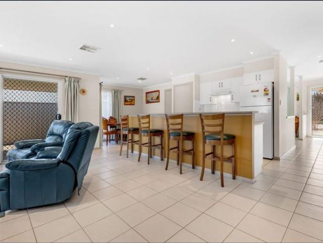 Fully Furnished 3 Bedroom House in Smithfield