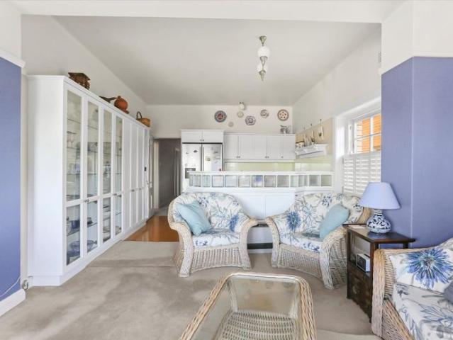 Fully Furnished 3 Bedroom Retreat with Water Views – Your Home Away from Home