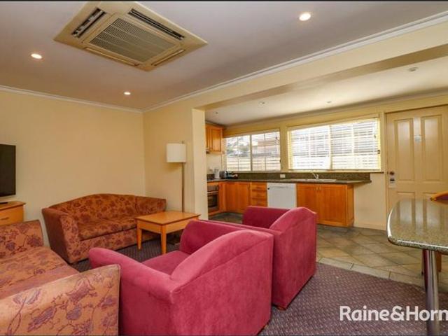 Fully Furnished 3 bedroom Semi located in CBD. Available 14.8.2026
