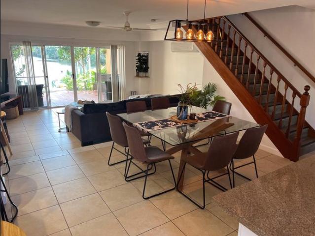 3 bedroom townhouse in sought after location with Beautiful Lake View