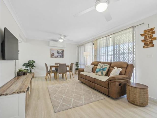 Fully Furnished 3 bedroom Unit in Kingscliff