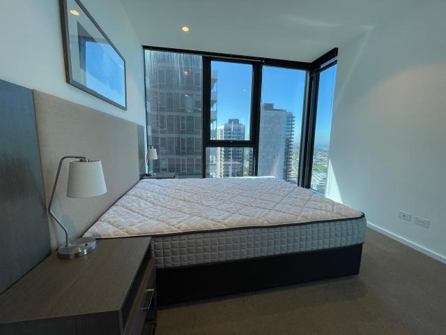 FULLY FURNISHED 3 BEDROOM with AMAZING VIEW, 1 CAR SPACES and 1 Storage Cage!
