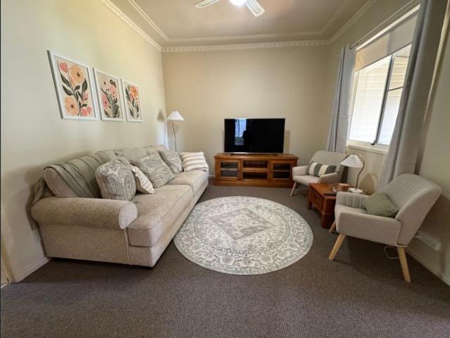 FULLY FURNISHED 3 Bedroom