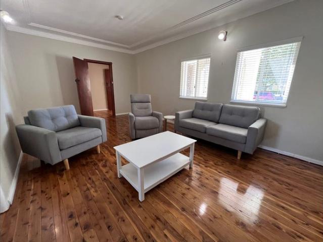 FULLY FURNISHED 3 BEDROOMS