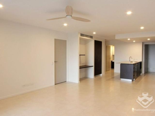 FULLY FURNISHED 3 Beds | PRIME INDOOROOPILLY LOCATION | RESORT STYLE FACILITIES