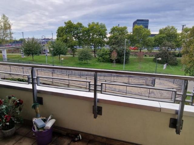 Fully Furnished 3 Room Apartment with Balcony Near Mannheim Hauptbahnhof