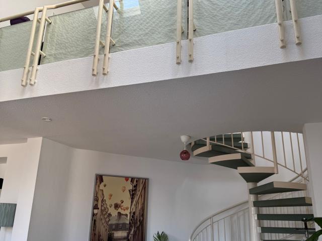 Fully Furnished 133m² Duplex with 2 Offices, Balcony & 2 Garages – Perfect for a One Year Stay!