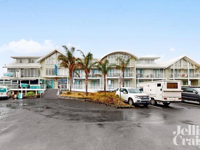 Fully Furnished 1 & 2 Bedroom Apartments – All Inclusive at 1 Syme Street, Williamstown