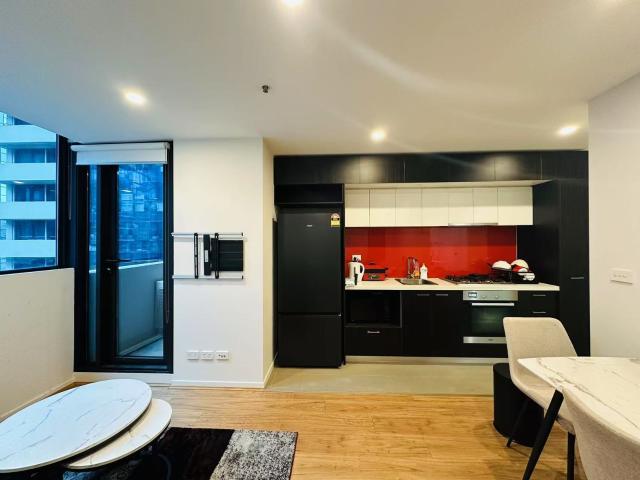Fully Furnished 2 Bed 1 Bath Apartment For Lease