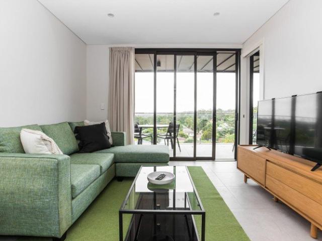 Fully Furnished 1 Bed | 1 Bath | 1 Car + Storage | WIFI Included