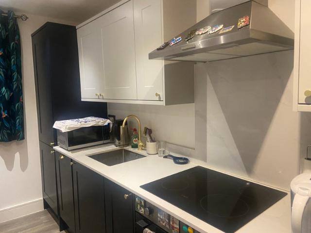 Fully Furnished 1 Bed Flat