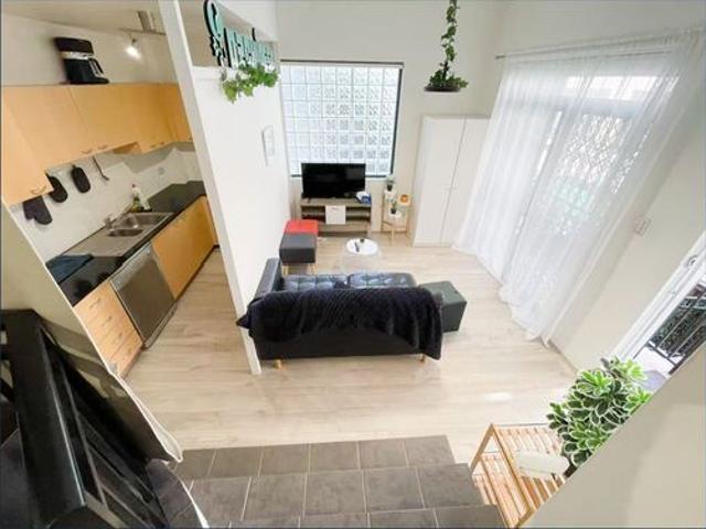 Fully furnished 1 bed with private entrance