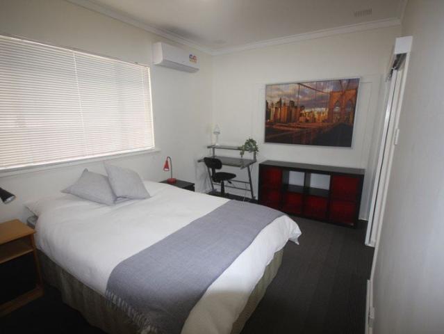 Fully furnished 1 bedroom Air conditioned unit