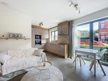 Fully furnished 1 bedroom apartment