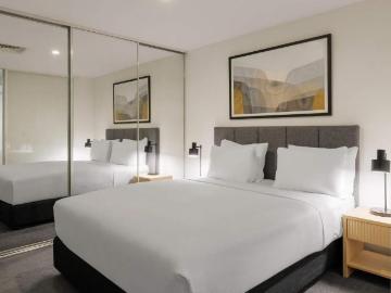 fully furnished 1 bedroom apartment with flexible lease terms
