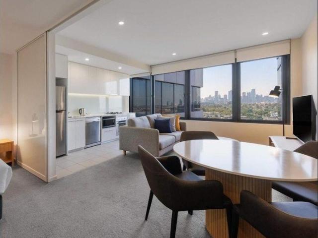 Fully Furnished 1 Bedroom Apartment With Flexible Lease Terms