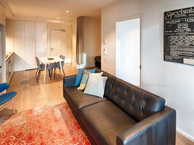 Fully Furnished 1 bedroom apartment with study on 889 Collins Street