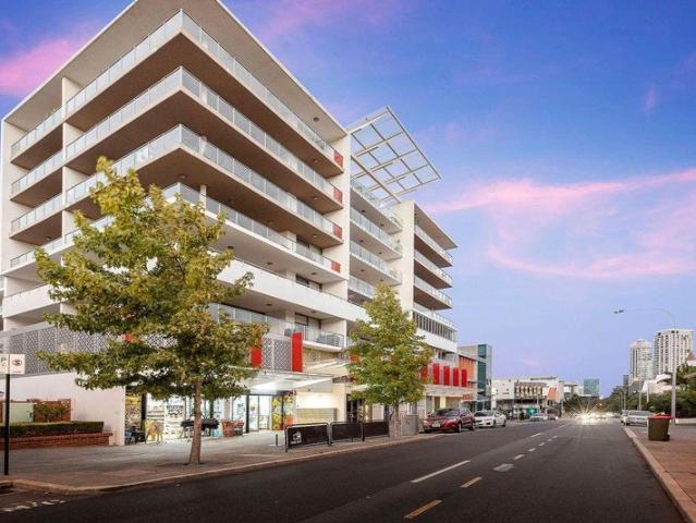 Fully furnished 1 Bedroom Apartment with Secure Parking West Perth
