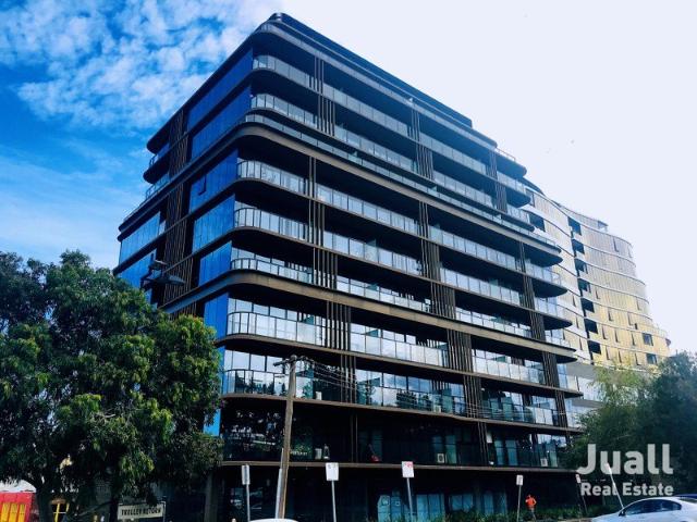 Fully Furnished 1 Bedroom Apartment with Timeless Style and Exceptional Convenience