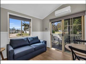 Fully Furnished 1 Bedroom Cabin + Bunk Beds – Sleeps 4!