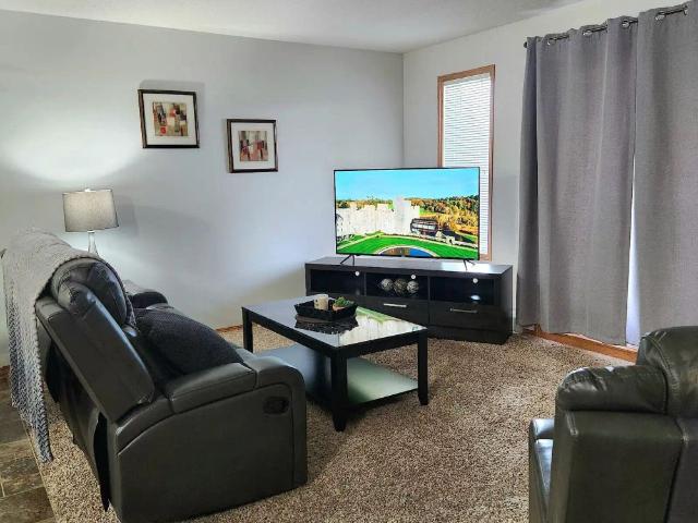 Fully Furnished 1 Bedroom + Den | All Inclusive | Ground Floor Suite — 1 Bedroom+ Den Condo Unit