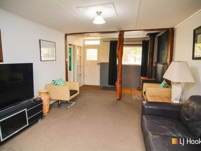 FULLY FURNISHED 1 BEDROOM HOME