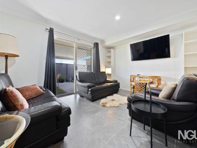 FULLY FURNISHED 1 BEDROOM RESIDENCE – SECURE, PRIVATE & LOW MAINTENANCE LIVING