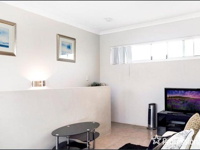 Fully Furnished 1 Bedroom Studio Apartment