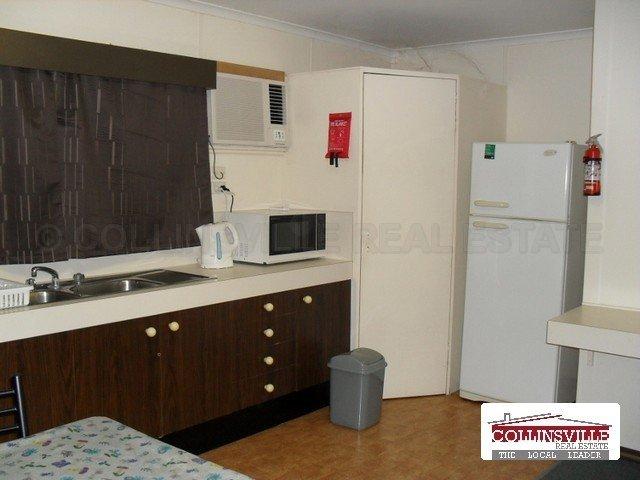 FULLY FURNISHED 1 BEDROOM UNIT