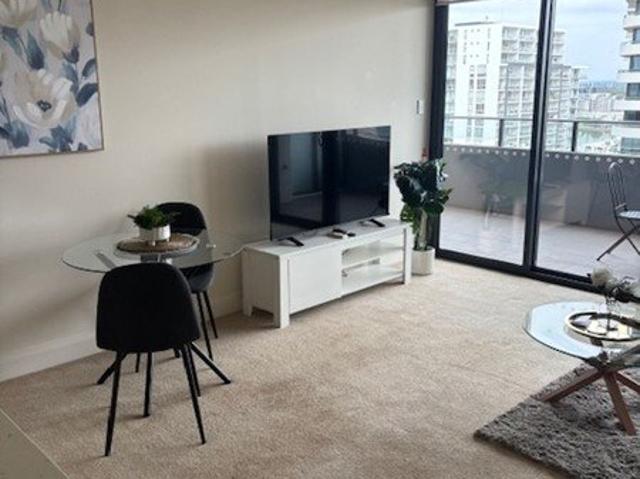 Fully Furnished 1 Bedroom. $850 to $900 per week. Wifi and utilities included