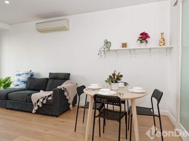 Fully furnished 2 Bdr Apt Steps from Chapel St