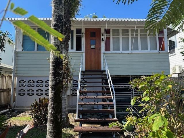 Fully Furnished 2 Bed + Study | Queenslander Character Home | Parramatta Park