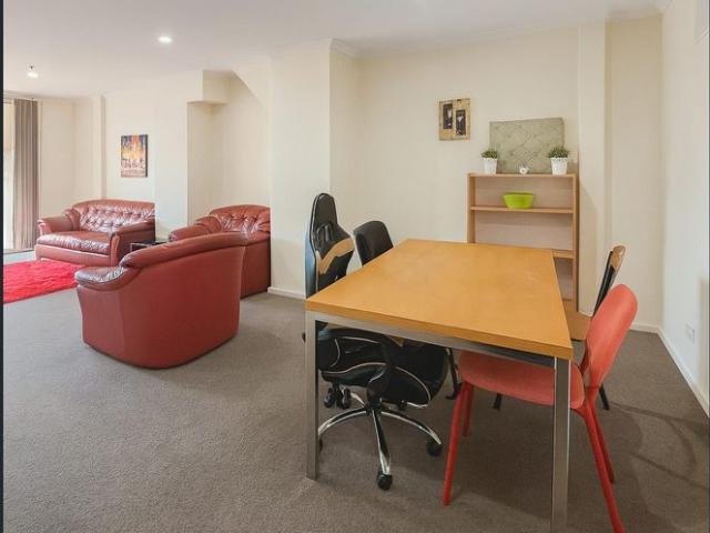 Fully Furnished 2 Bedroom Apartment