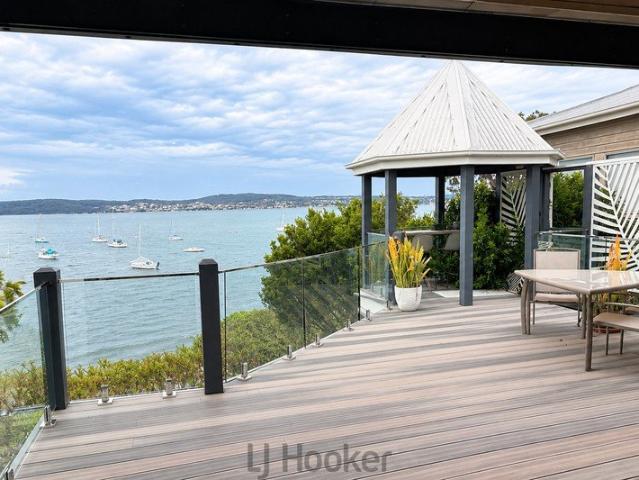 Lake Views, Fully Furnished & Effortless Living
