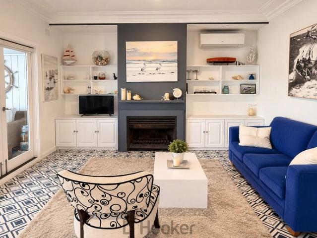 Fully Furnished 2 Bedroom Apartment with Lake Views