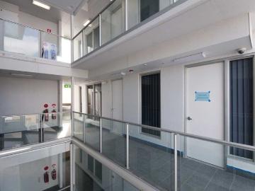 FULLY FURNISHED, 2 BEDROOM APARTMENT, DUCTED A/C