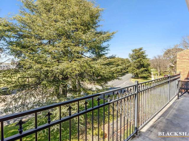 Fully Furnished 2 Bedroom Apartment in the Heart of Kingston