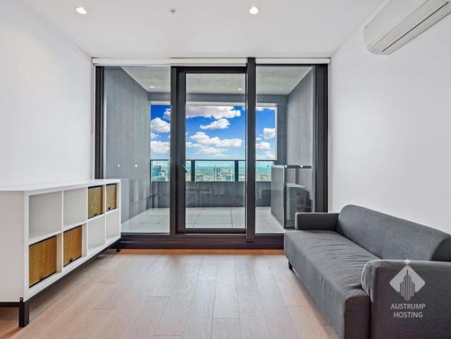 Fully Furnished 2 Bedroom Apartment in Melbourne Quarter – Elevated City Living