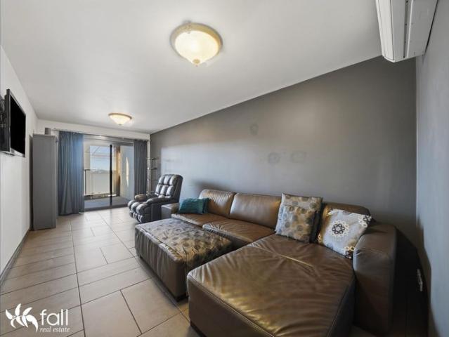 Fully Furnished 2 Bedroom Apartment in Prime Sandy Bay Location