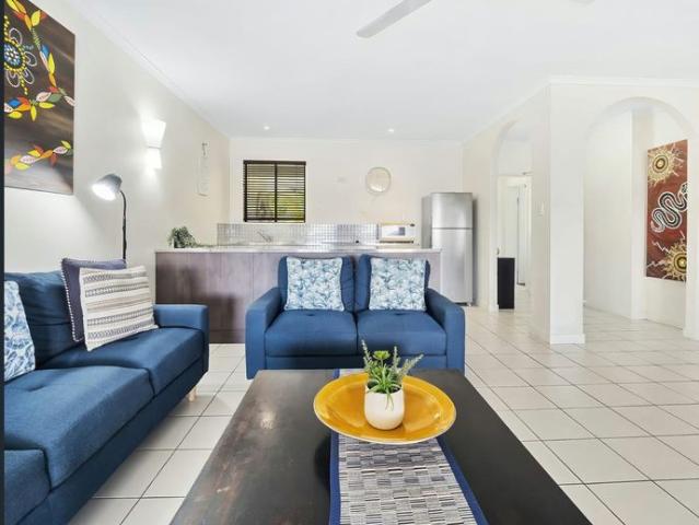 Fully Furnished 2 Bedroom Apartment Located in the Lovely Mango Lagoon Resort