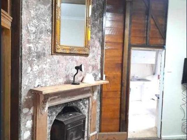 Fully furnished 2 bedroom apartment on Bradley Street