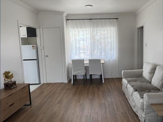 Fully Furnished 2 Bedroom Beachside Unit – Miami Next to Miami One shopping centre