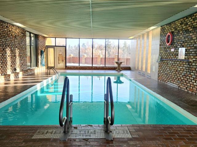 Fully Furnished 2 Bedroom Condo | All Inclusive | Pool & Heated Underground Parking