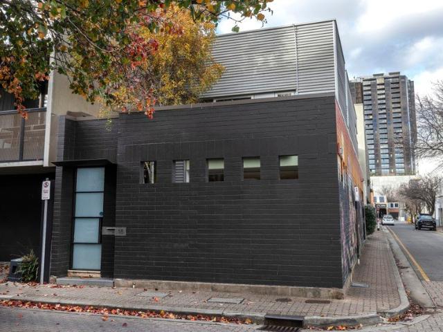 FULLY FURNISHED 2 Bedroom Executive Home over 2 Levels in Adelaide's CBD