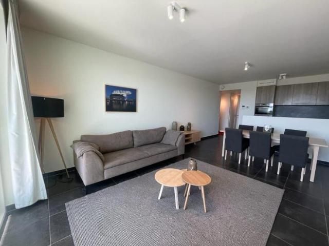 Fully furnished 2 bedroom flat with parking