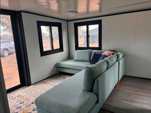 Fully Furnished 2 Bedroom Granny Flat